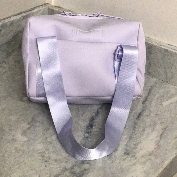 Gymshark Lavender Mini Duffle bag - Picture 4 of 5